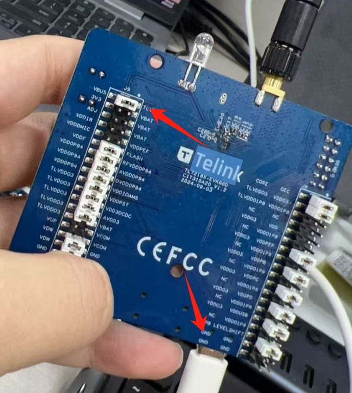 EVK board with jumper for VBUS