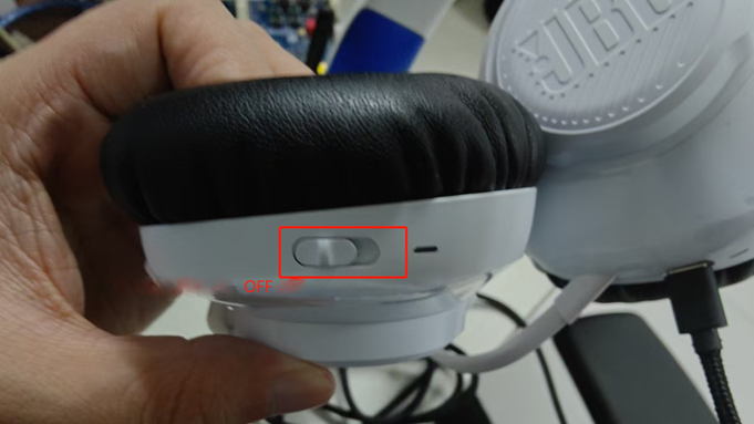 Turn Off the Headset Turn Off the Headset